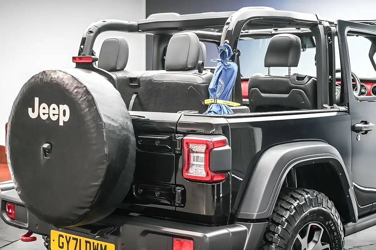 Used 2021 Jeep Wrangler Rubicon Black - Interior and Exterior details 12