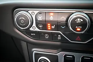 Used 2021 Jeep Wrangler Rubicon Black - Interior and Exterior details 17