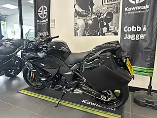 Used 2021 Kawasaki Ninja 1000 Sx Performance Tourer Black - Interior and Exterior details 19