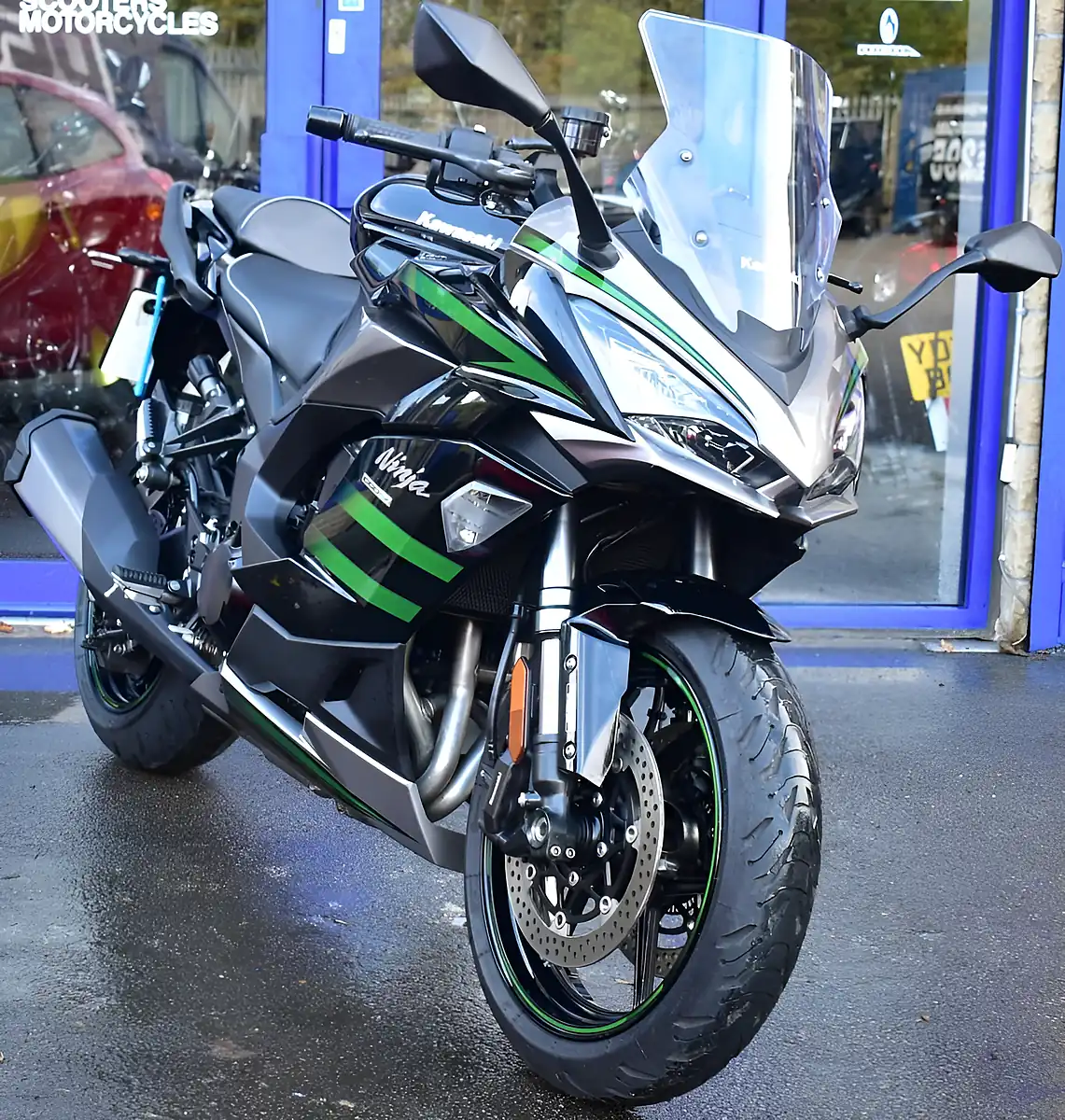 Used 2021 Kawasaki Ninja 1000SX Sports Tourer Grey - Interior and Exterior details 4
