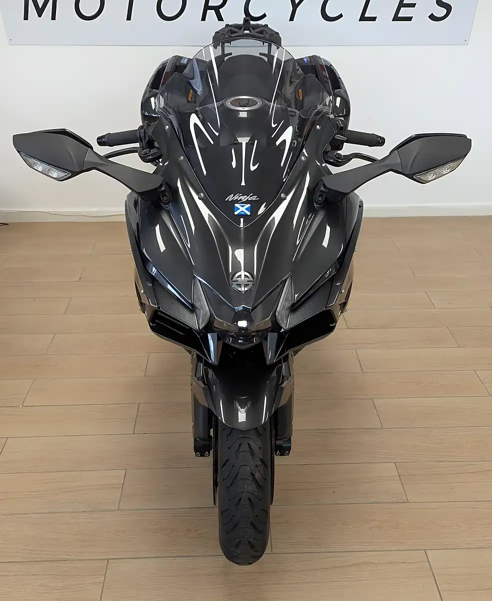 Used 2021 Kawasaki Ninja H2 Sx Grey - Interior and Exterior details 3