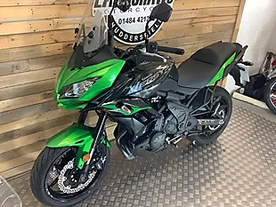 Used 2021 Kawasaki Versys 650 Green - Interior and Exterior details 3