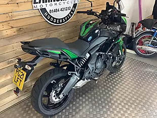 Used 2021 Kawasaki Versys 650 Green - Interior and Exterior details 4
