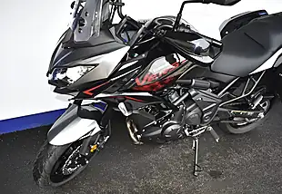 Used 2021 Kawasaki Versys 650 Metallic Moondust Grey - Interior and Exterior details 11