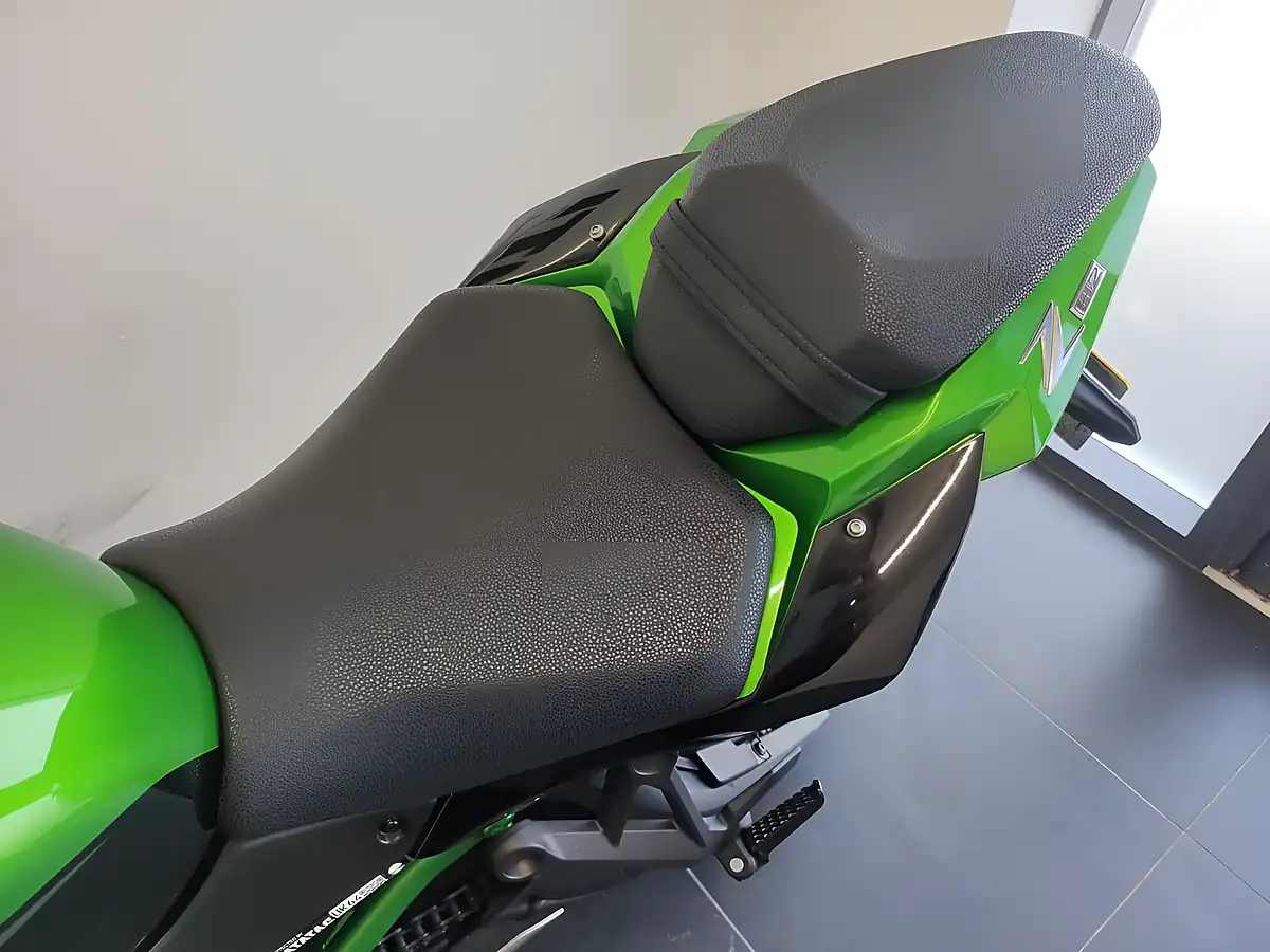 Used 2021 Kawasaki Z H2 - Interior and Exterior details 12