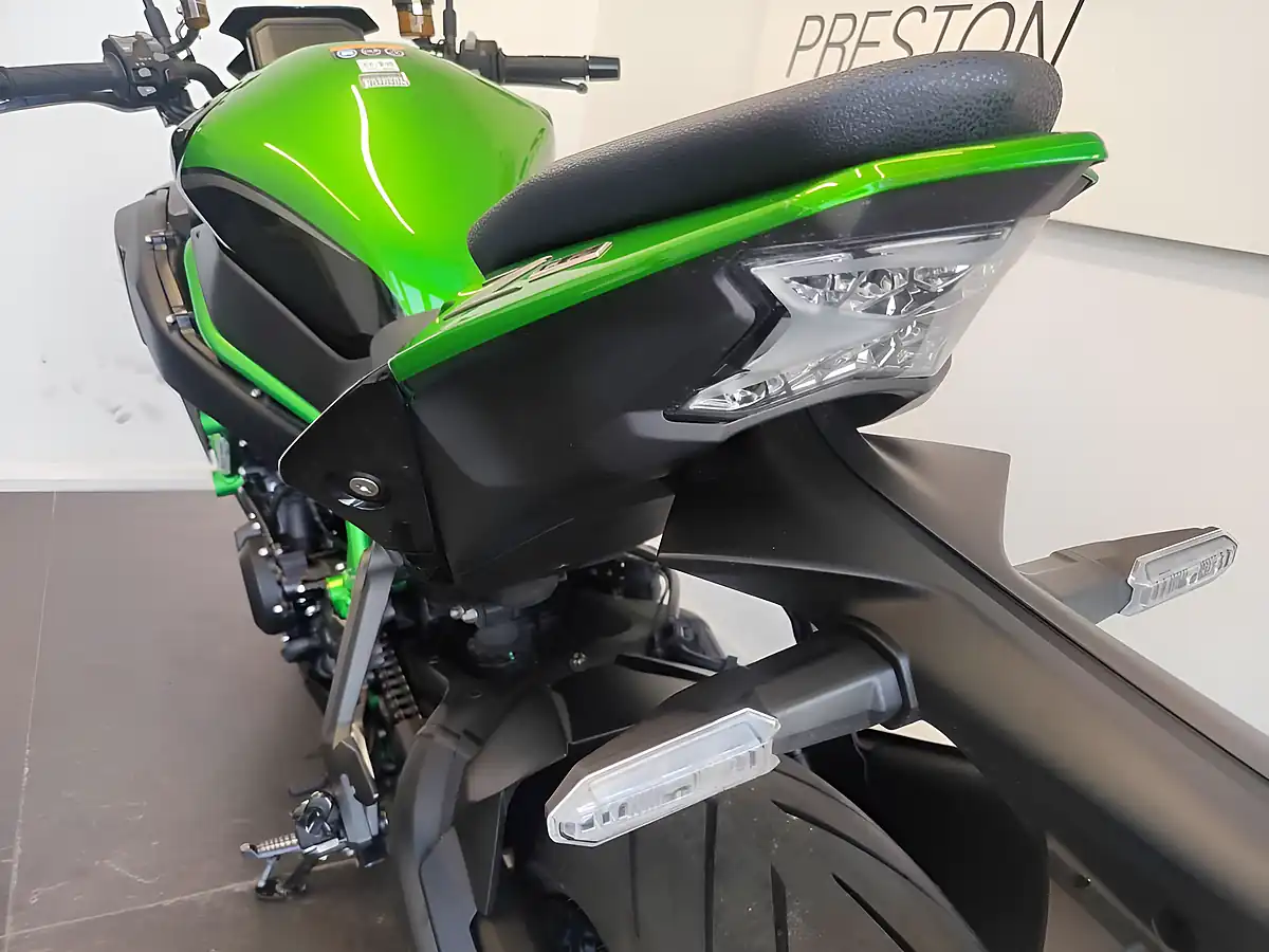 Used 2021 Kawasaki Z H2 - Interior and Exterior details 14