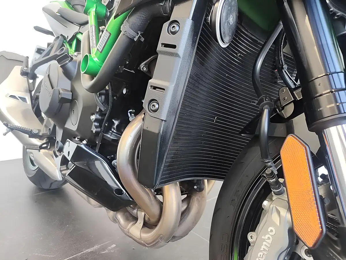 Used 2021 Kawasaki Z H2 - Interior and Exterior details 16