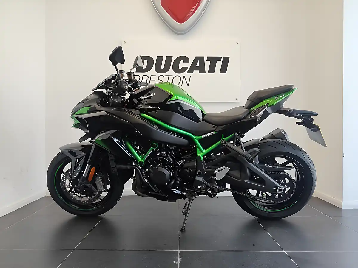 Used 2021 Kawasaki Z H2 - Interior and Exterior details 2