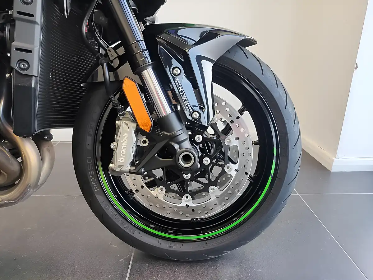 Used 2021 Kawasaki Z H2 - Interior and Exterior details 7