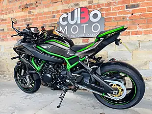 Used 2021 Kawasaki Z H2 Supernaked Black - Interior and Exterior details 13