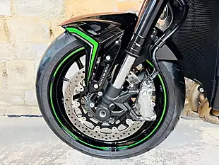 Used 2021 Kawasaki Z H2 Supernaked Black - Interior and Exterior details 14