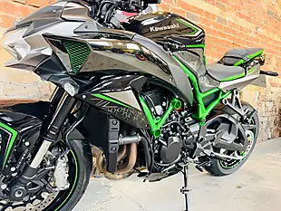 Used 2021 Kawasaki Z H2 Supernaked Black - Interior and Exterior details 15