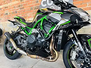 Used 2021 Kawasaki Z H2 Supernaked Black - Interior and Exterior details 6