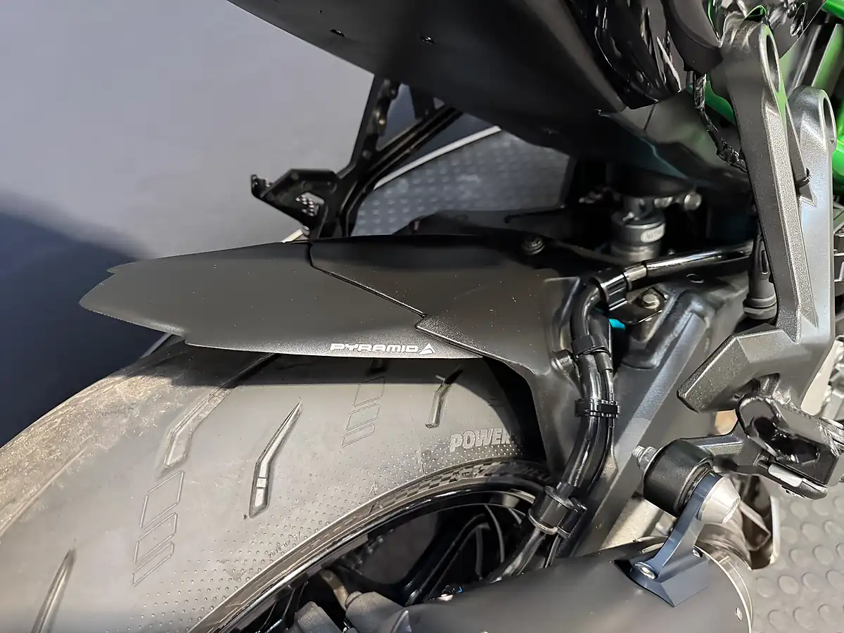 Used 2021 Kawasaki Z - Interior and Exterior details 12