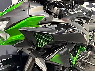 Used 2021 Kawasaki Z - Interior and Exterior details 17