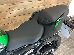 Used 2021 Kawasaki Z Supernaked Green - Interior and Exterior details 14