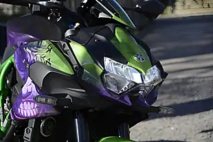 Used 2021 Kawasaki Z Supernaked Green - Interior and Exterior details 12