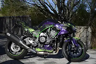 Used 2021 Kawasaki Z Supernaked Green - Interior and Exterior details 2