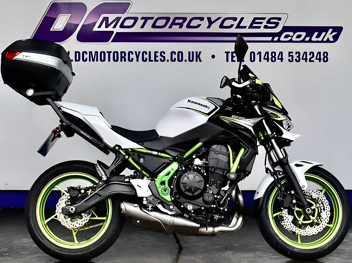 Used 2021 Kawasaki Z650 Supernaked White - Front View