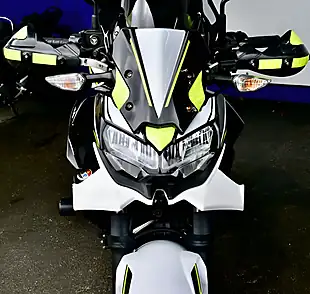 Used 2021 Kawasaki Z650 Supernaked White - Interior and Exterior details 11