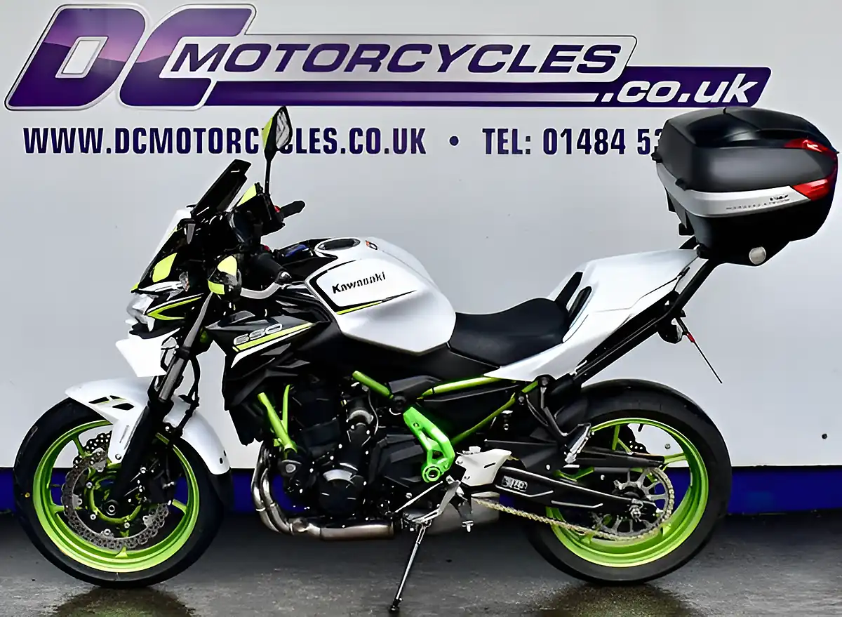 Used 2021 Kawasaki Z650 Supernaked White - Interior and Exterior details 5