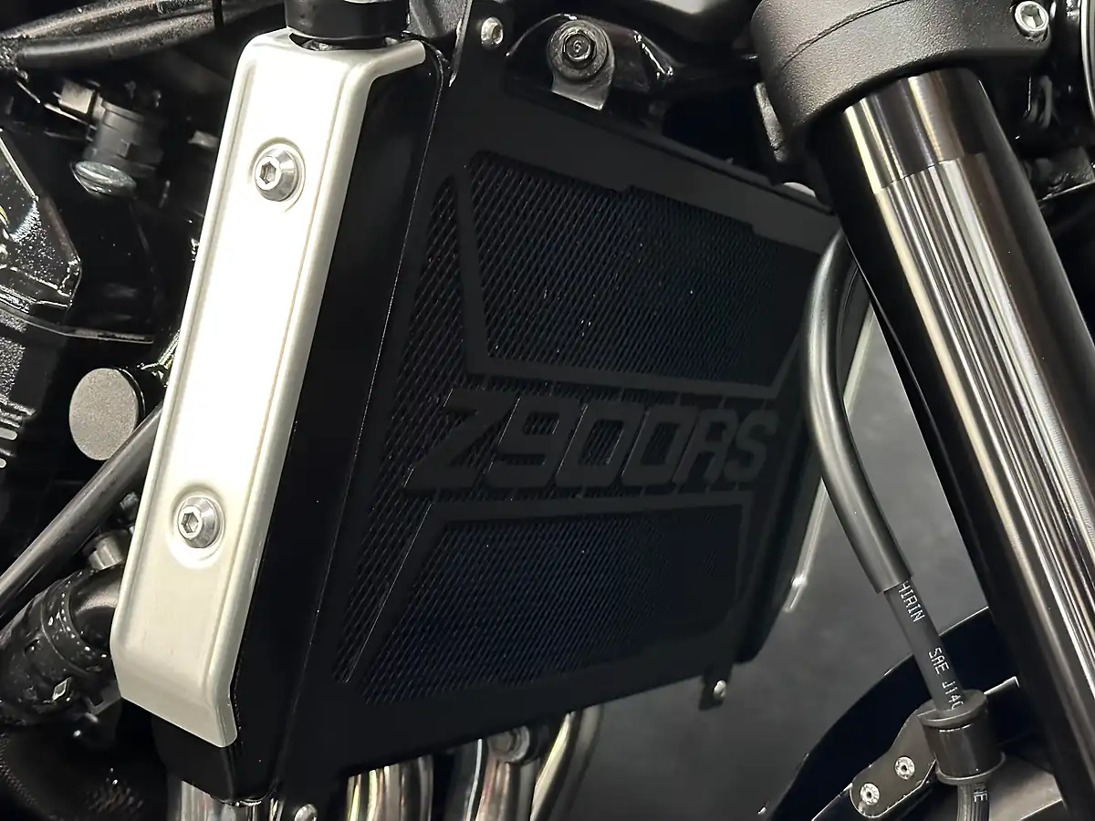 Used 2021 Kawasaki Z900 RS Modern Classic Black - Interior and Exterior details 11