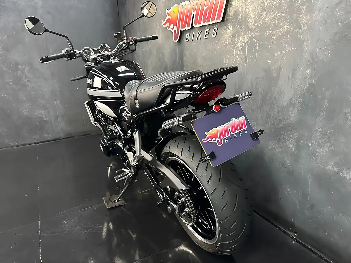 Used 2021 Kawasaki Z900 RS Modern Classic Black - Interior and Exterior details 20