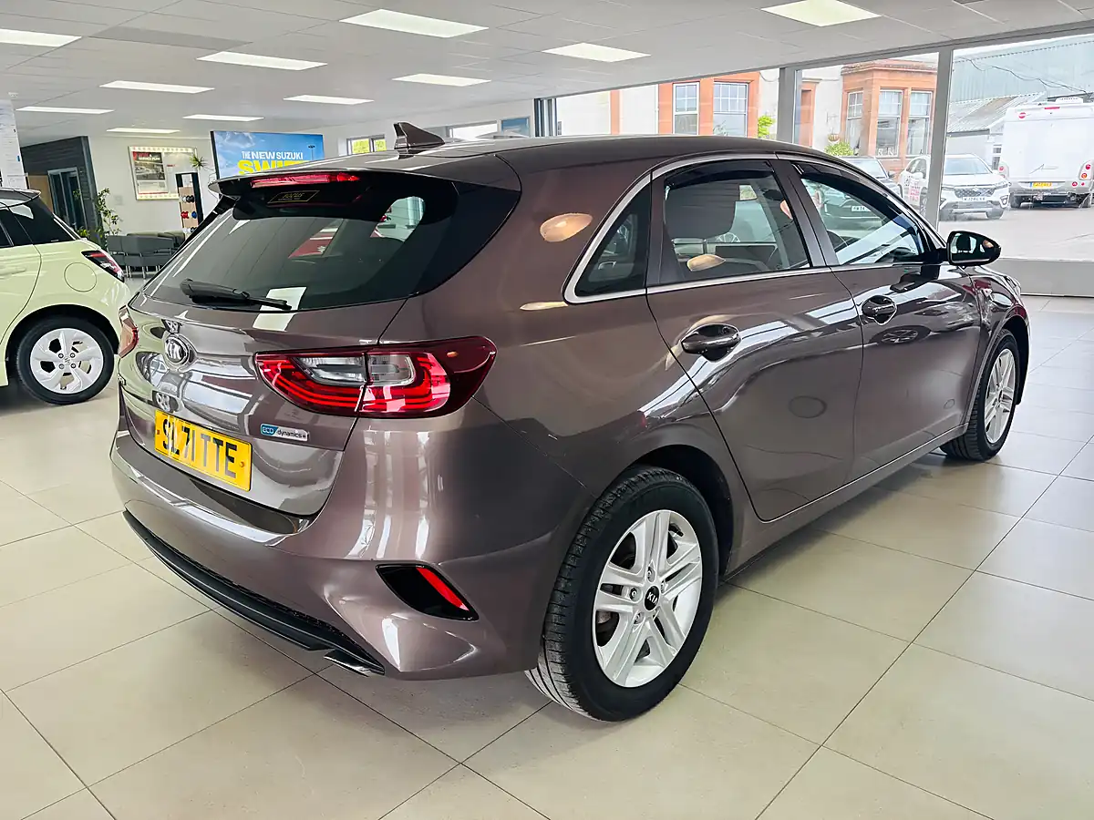 Used 2021 Kia Ceed 2 Nav Brown - Interior and Exterior details 5