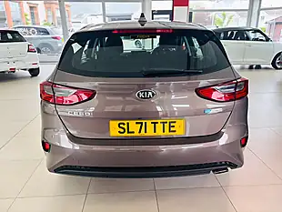 Used 2021 Kia Ceed 2 Nav Brown - Interior and Exterior details 6