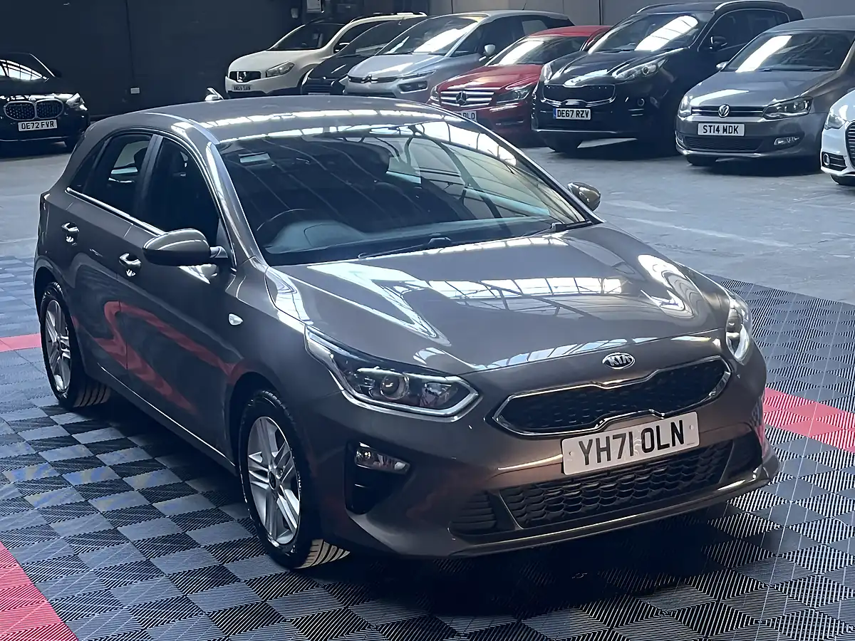 Used 2021 Kia Ceed 2 Nav Brown - Front View