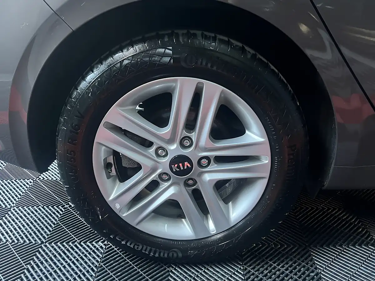 Used 2021 Kia Ceed 2 Nav Brown - Interior and Exterior details 10