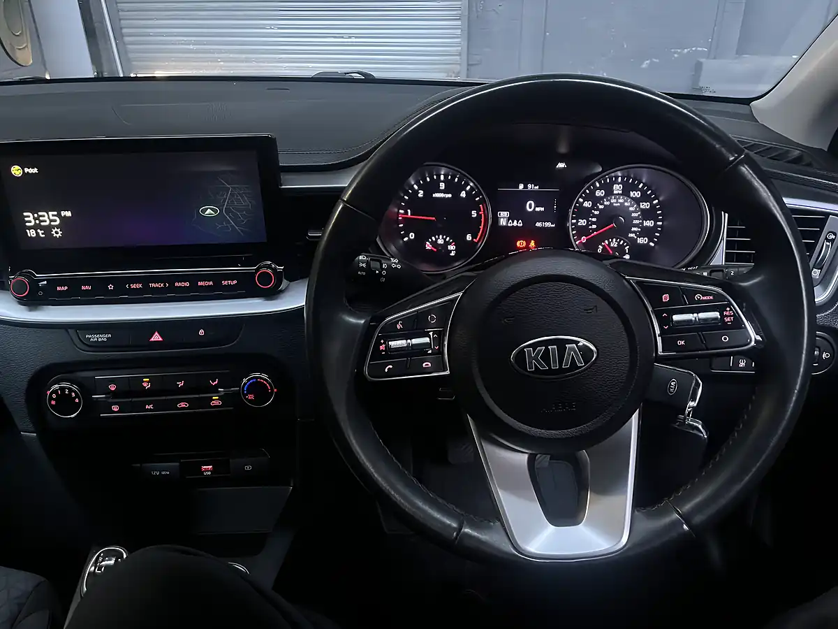 Used 2021 Kia Ceed 2 Nav Brown - Interior and Exterior details 14