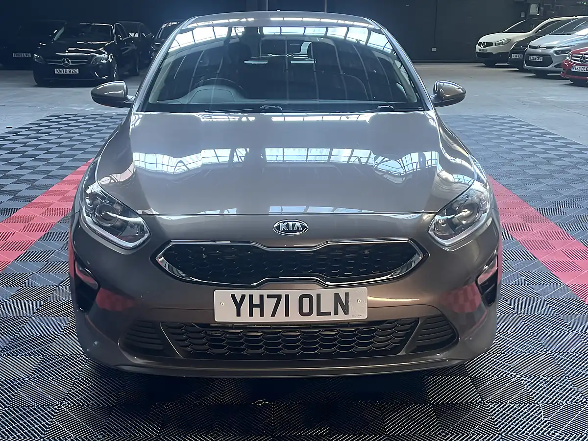 Used 2021 Kia Ceed 2 Nav Brown - Interior and Exterior details 2