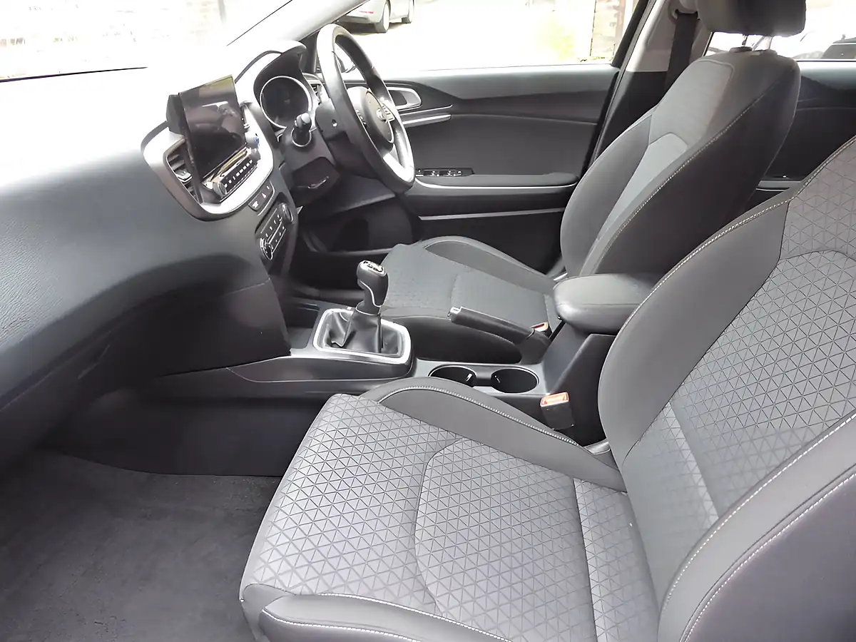Used 2021 Kia Ceed 2 Nav Sportswagon Black - Interior and Exterior details 10