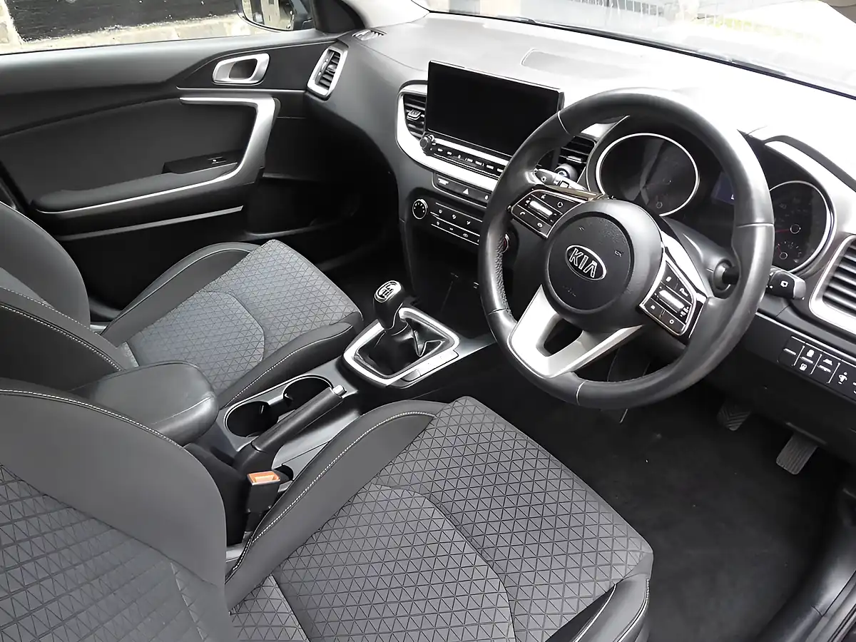 Used 2021 Kia Ceed 2 Nav Sportswagon Black - Interior and Exterior details 12