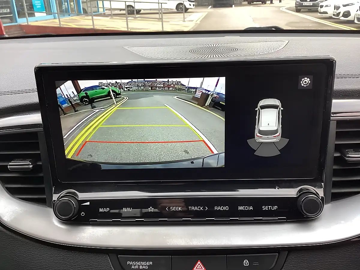 Used 2021 Kia Ceed 3 Black - Interior and Exterior details 7