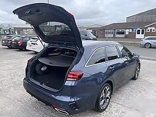 Used 2021 Kia Ceed 3 Sportswagon Cosmo Blue Met - Interior and Exterior details 17