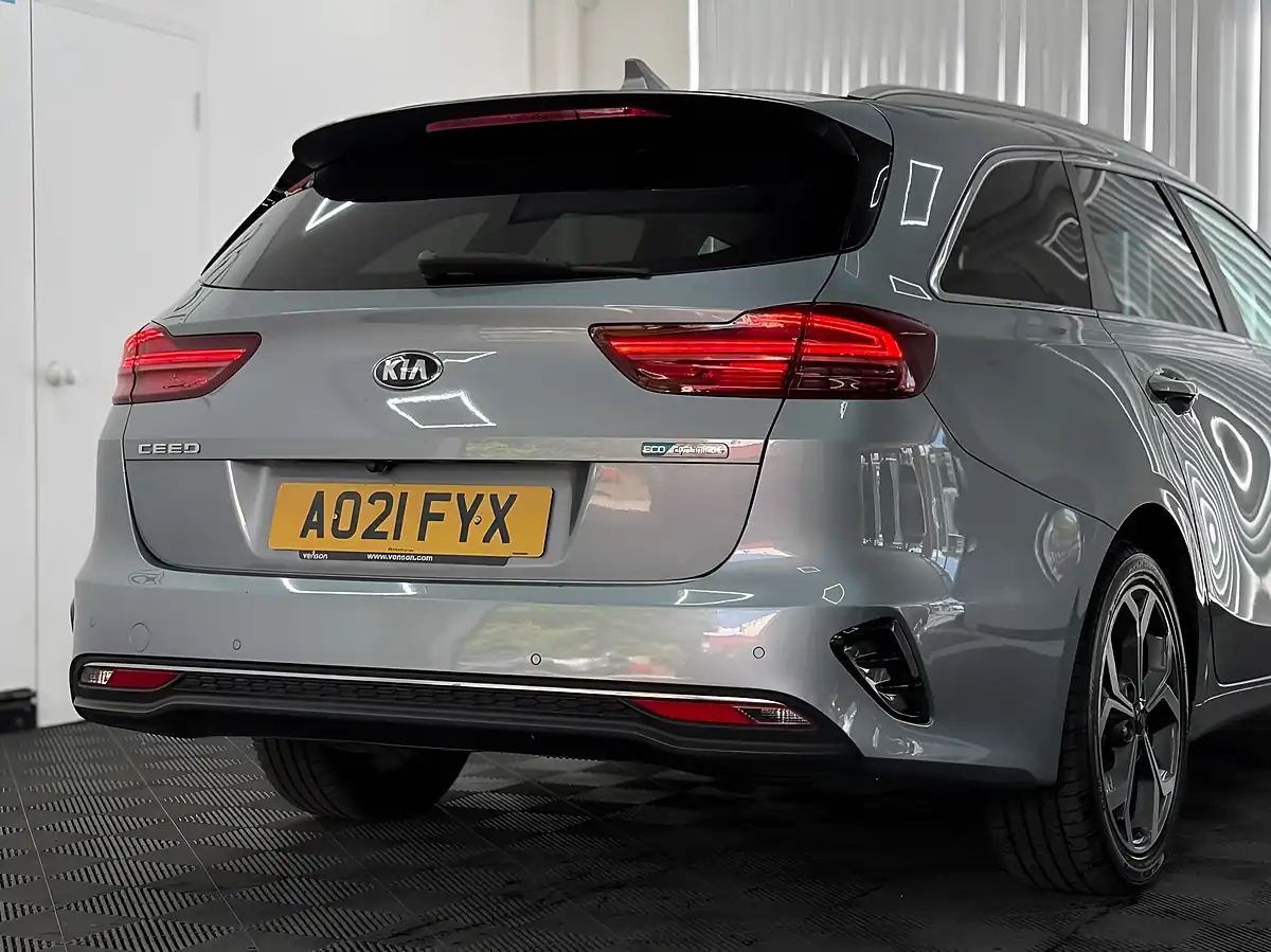 Used 2021 Kia Ceed Sportswagon 3 Silver - Interior and Exterior details 10