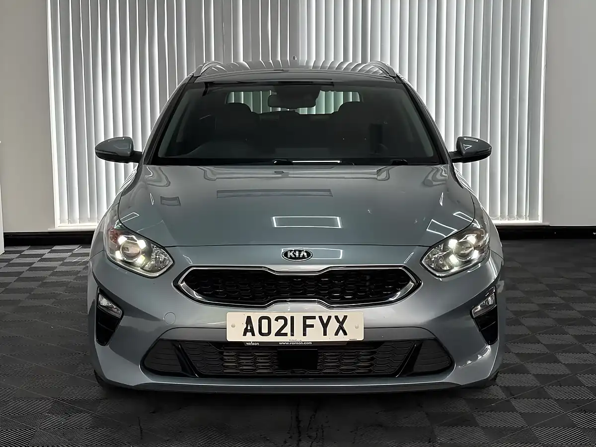 Used 2021 Kia Ceed Sportswagon 3 Silver - Interior and Exterior details 5