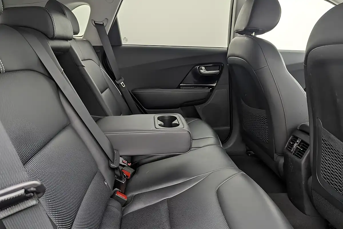 Used 2021 Kia Niro 3 Black - Interior and Exterior details 13