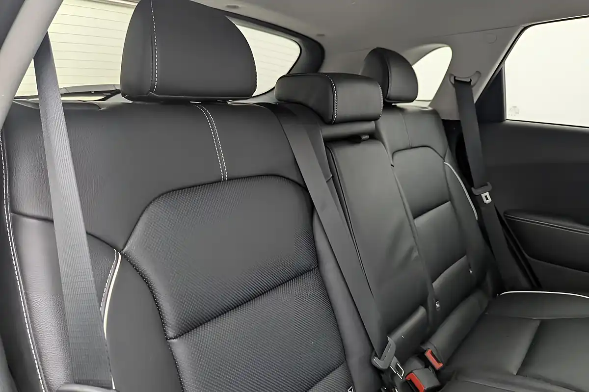 Used 2021 Kia Niro 3 Black - Interior and Exterior details 16