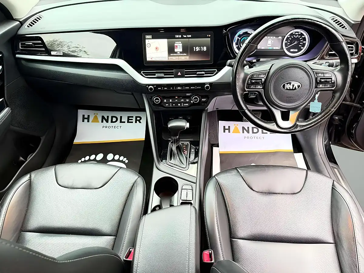 Used 2021 Kia Niro 3 Black - Interior and Exterior details 9