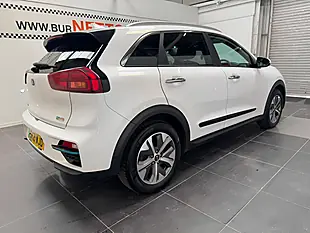 Used 2021 Kia Niro 3 White - Interior and Exterior details 12