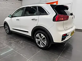 Used 2021 Kia Niro 3 White - Interior and Exterior details 14