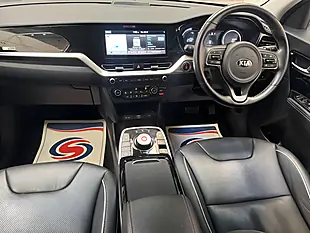 Used 2021 Kia Niro 3 White - Interior and Exterior details 15