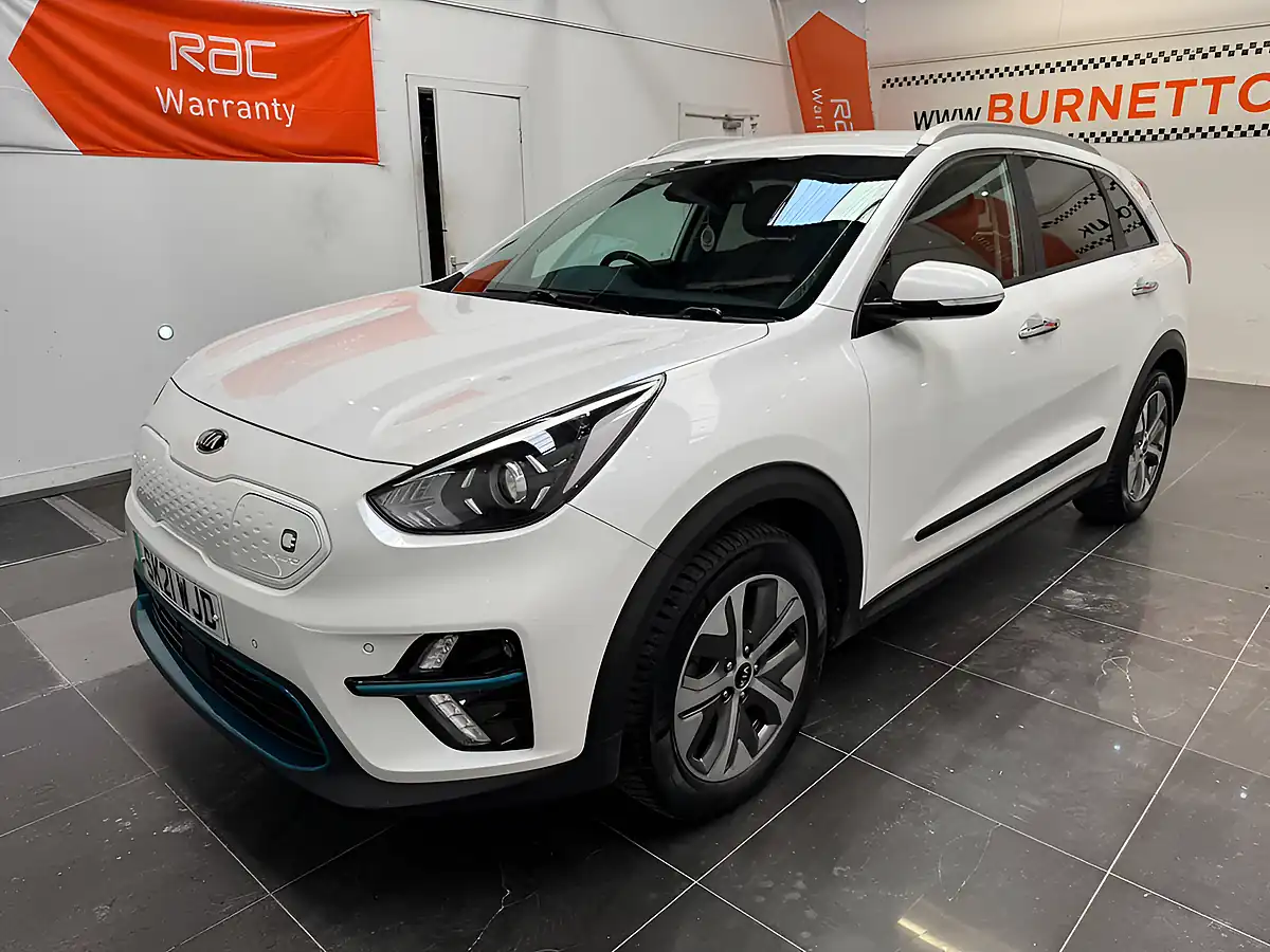 Used 2021 Kia Niro 3 White - Interior and Exterior details 4