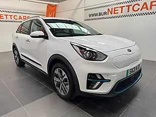 Used 2021 Kia Niro 3 White - Interior and Exterior details 7