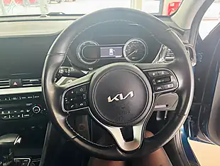 Used 2021 Kia Niro Connect Blue - Interior and Exterior details 17