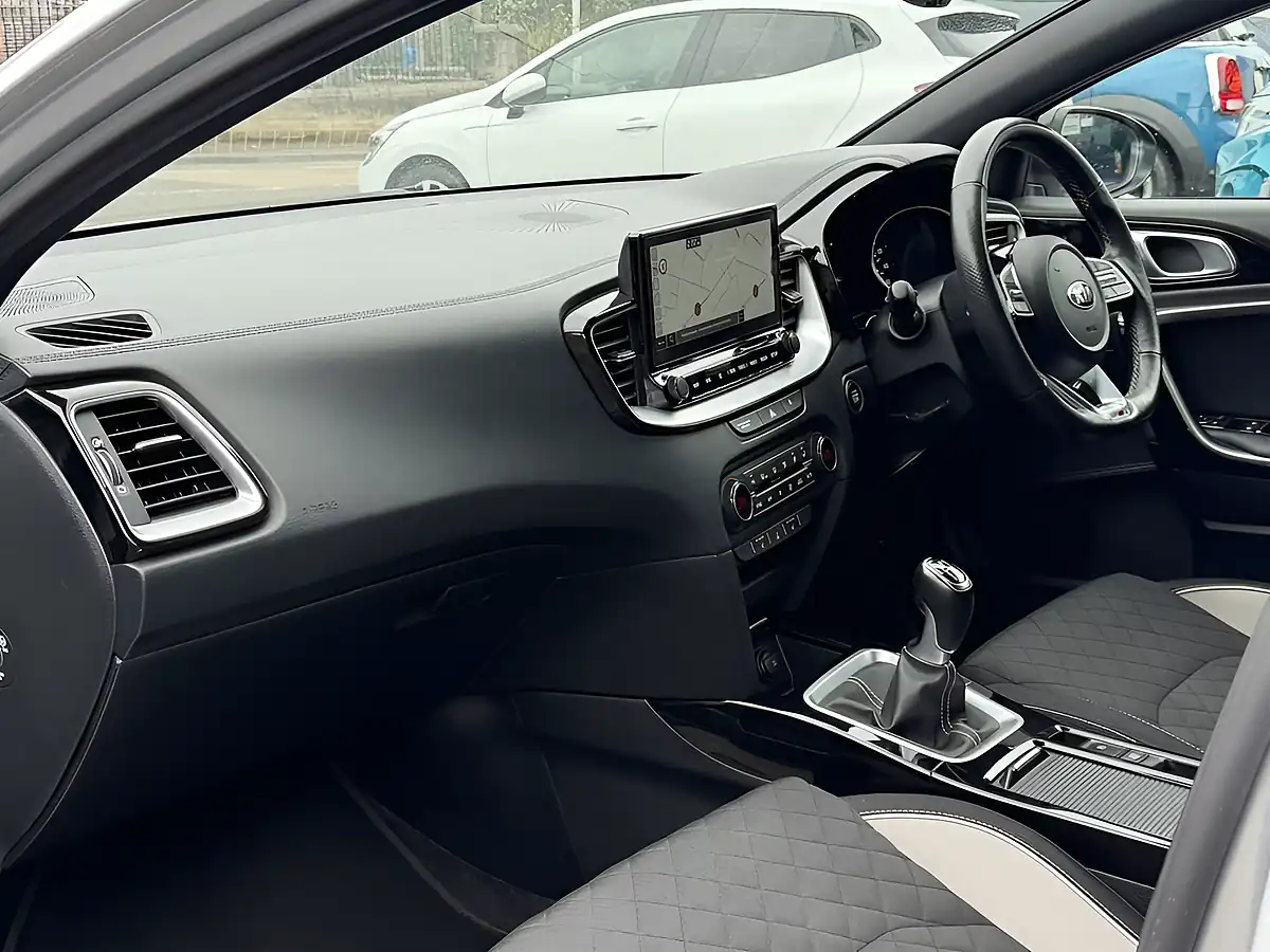 Used 2021 Kia Proceed GT-Line Shooting Brake Silver - Interior and Exterior details 17