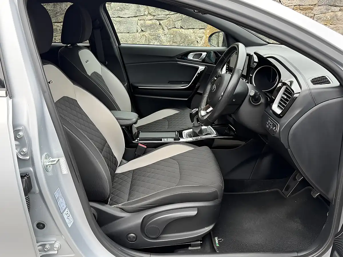 Used 2021 Kia Proceed GT-Line Shooting Brake Silver - Interior and Exterior details 5